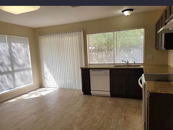 4th image of 7203 Pebble Creek Dr