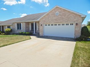 196 E Division St, Manteno, IL 60950
