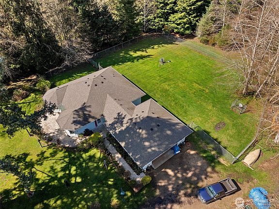 2nd image of 64 Mill Ranch Rd