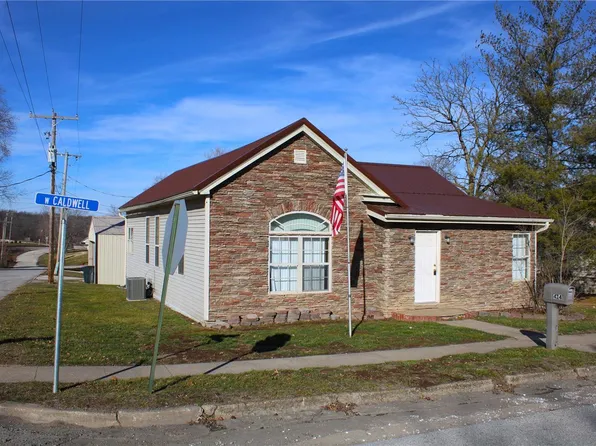 434 W Caldwell St, Paris, MO 65275