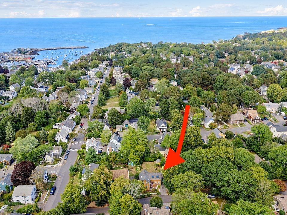 1st image of 3 Spring Ln