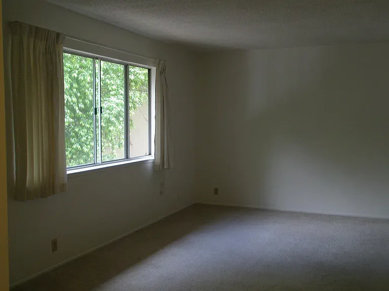 1411 Drake Dr #1 — Photo 3