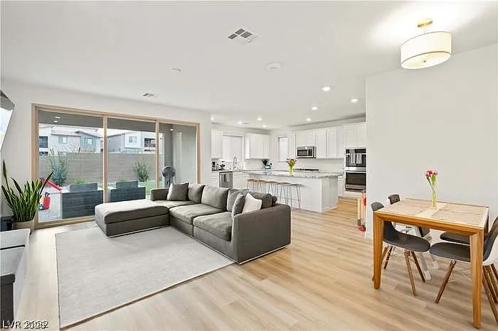 741 Foreign Reef Way — Photo 2