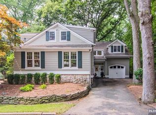 95 Stewart St, Demarest, NJ 07627