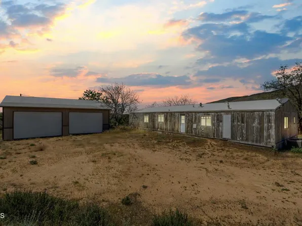 5050 Clayvale St, Acton, CA 93510