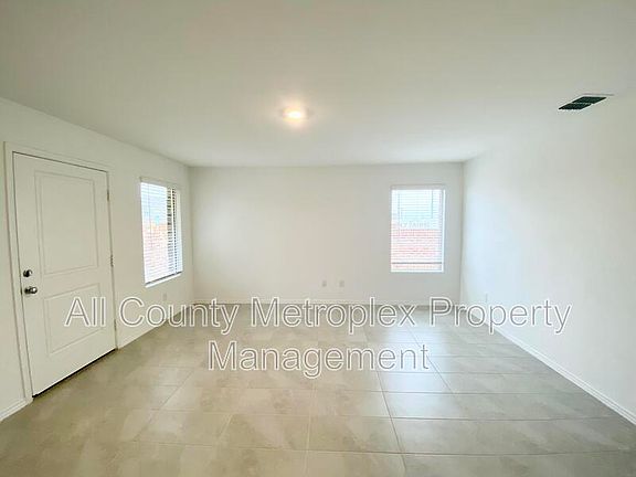 4th image of 6905 Adderly Rd