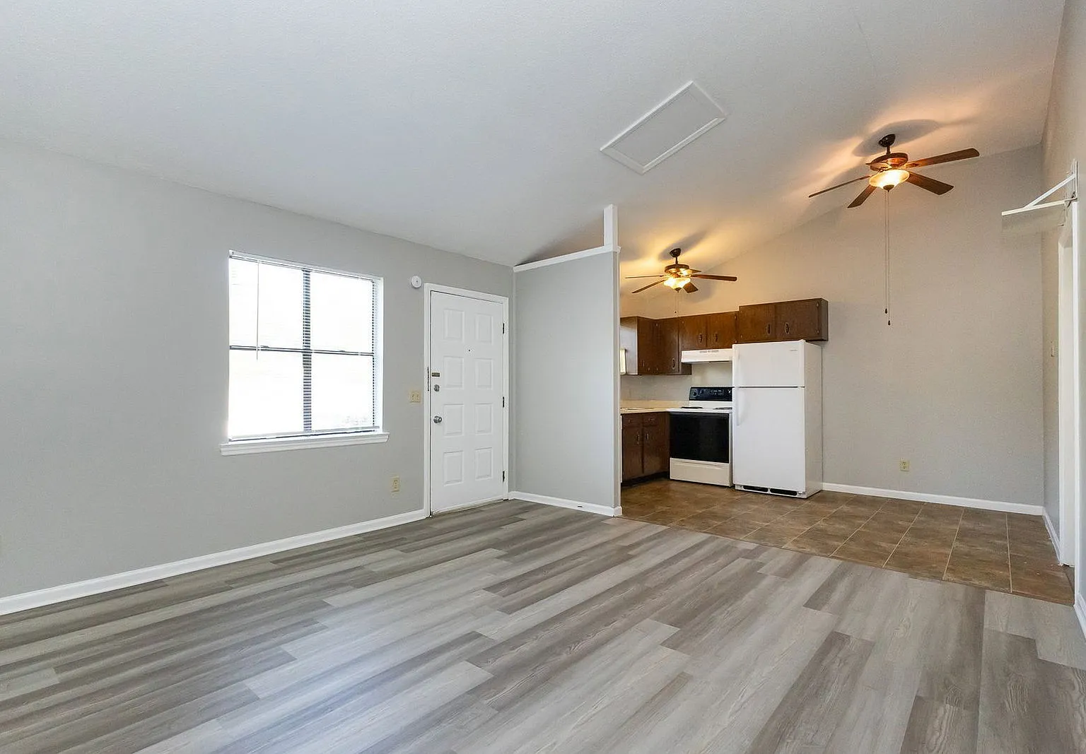 1 bed, 1.0 bath, $795 — Photo 1