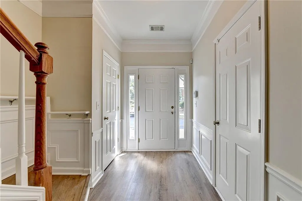 3 bed, 4.0 bath, 1900 sqft, $2,950 — Photo 4