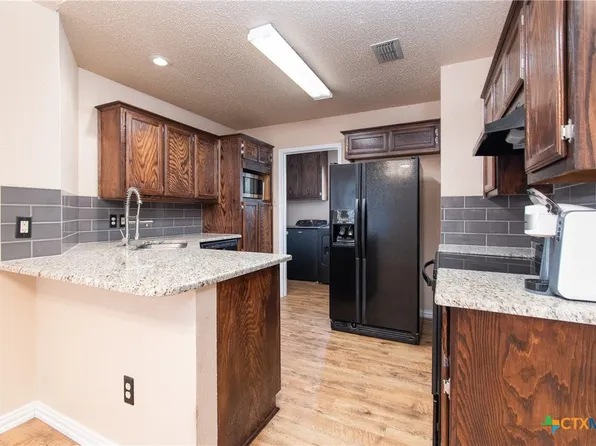 4 W Wichita Ln, Belton, TX 76513