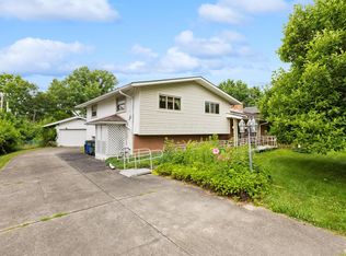 975 Lornaberry Ln, Columbus, OH 43213