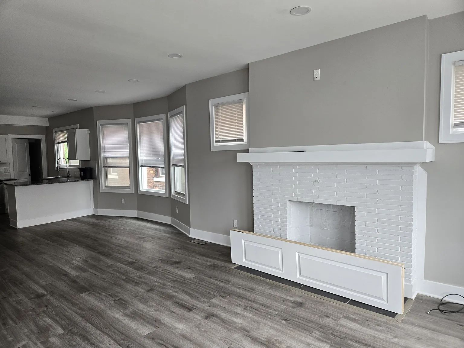 2 bed, 1.5 bath, 1250 sqft, $1,350 — Photo 4