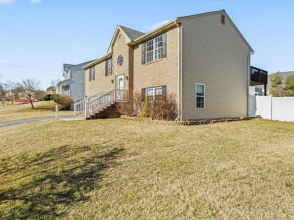 2nd image of 4505 Great Glen Dr