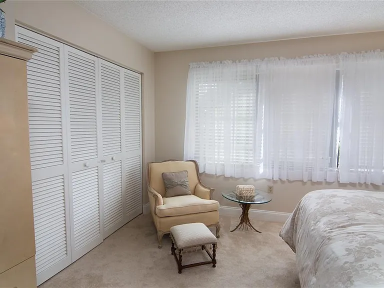 5635 Golf Pointe Dr #101 — Photo 16