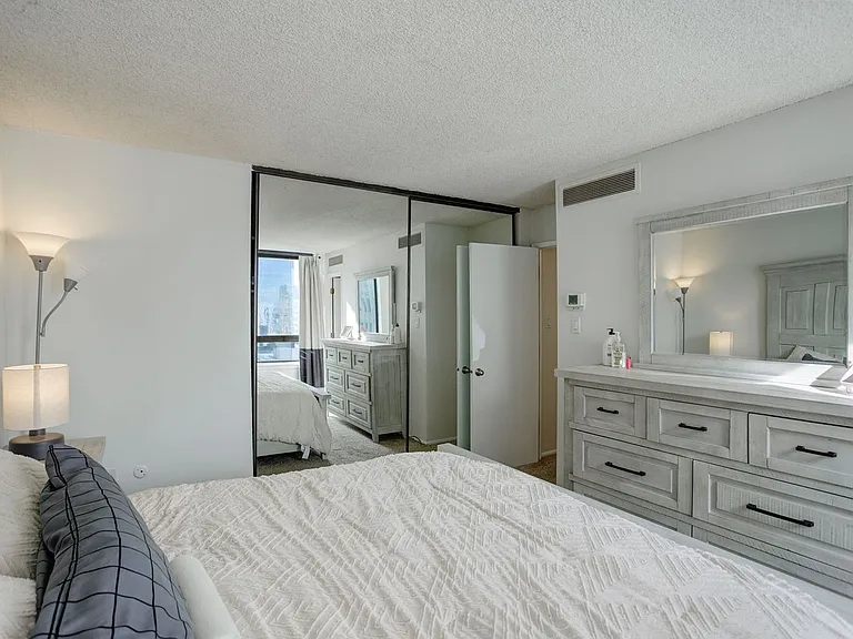 1020 15th St #23L — Photo 19