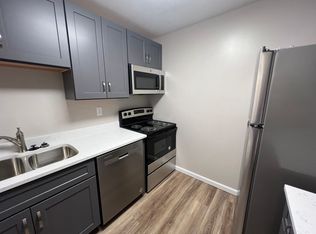 3210 John Hinkle Place Crescent Park #F, Bloomington, IN 47408