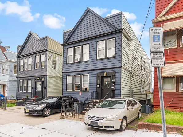 156 Randolph Avenue image 3 of 13