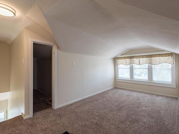 2nd image of 1509 Woodbine Ave NE