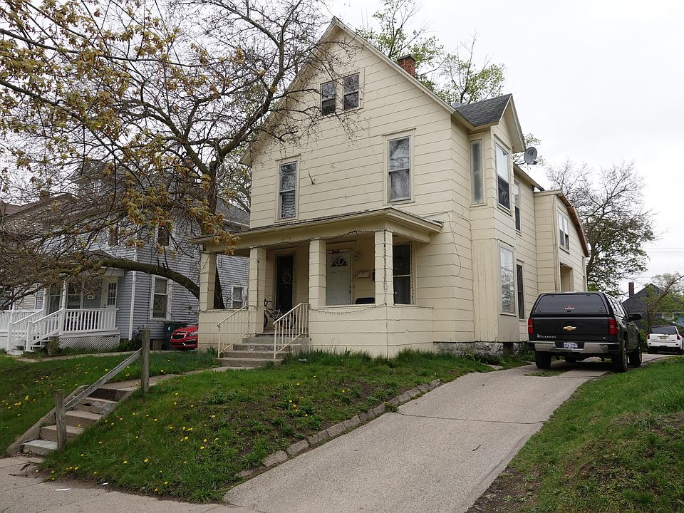1st image of 1834 Francis Ave SE