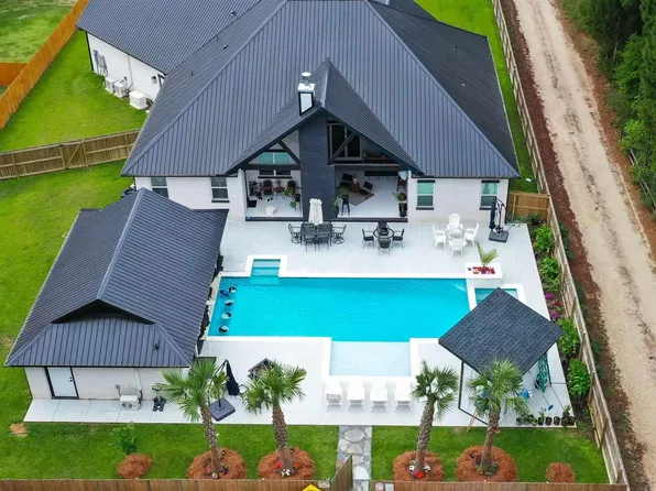 8012 Mobile Hwy, Pensacola, FL 32526