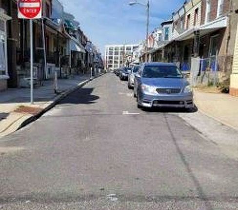 Exterior Neighborhood (street photo)