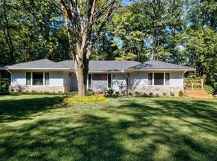 3400 Whiteclif Ln, Godfrey, IL 62035