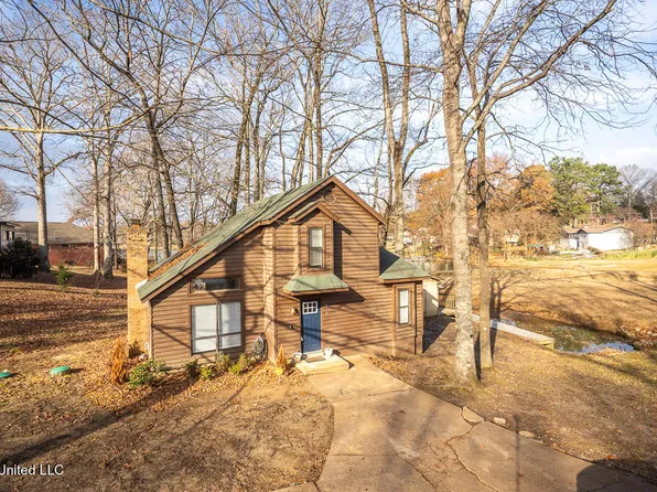 537 Thunderbird Dr N, Hernando, MS 38632