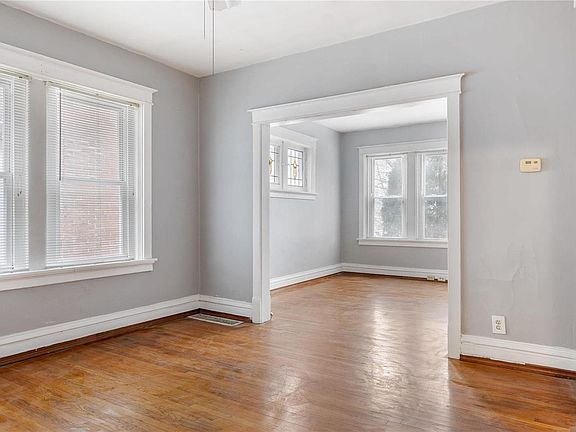 5th image of 2035 Maury Ave