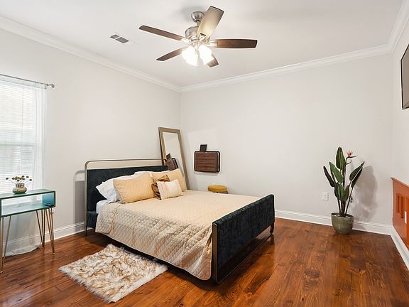 5th image of 1334 Tricou St