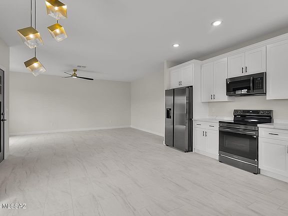 5th image of 1801 Rusia Ct