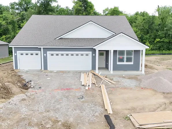 3847 Donaldson Creek Ct, Clayton, IN 46118