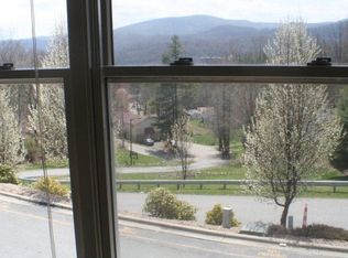 190 Ridge View Dr APT 18, Boone, NC 28607