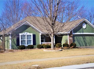 4008 SW Chatham Rd, Lees Summit, MO 64082