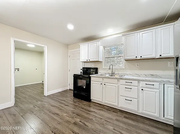 141 PARIS Street, Interlachen, FL 32148