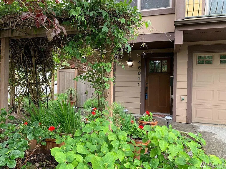 4501 SW Director St — Photo 17