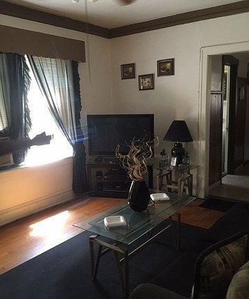 2nd image of 1302 N Lorel Ave