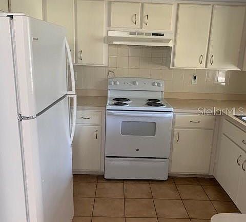 5th image of 23151 Wilkinson Ave