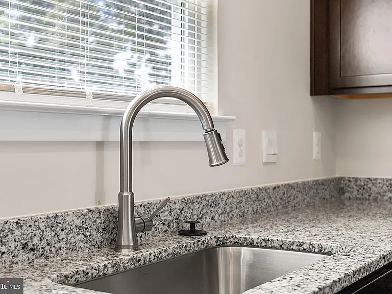47 Elmiraj Ct — Photo 8