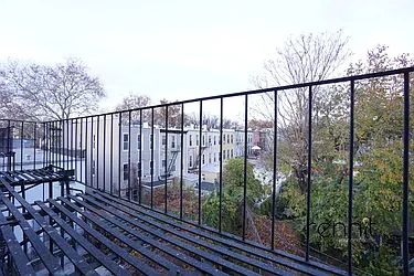 Rented by Rennit Inc.