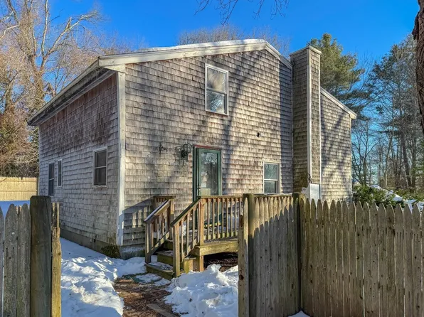 23 5th Ave, Lakeville, MA 02347