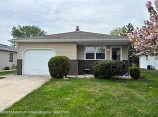 63 Bonaire Dr, Toms River, NJ 08757