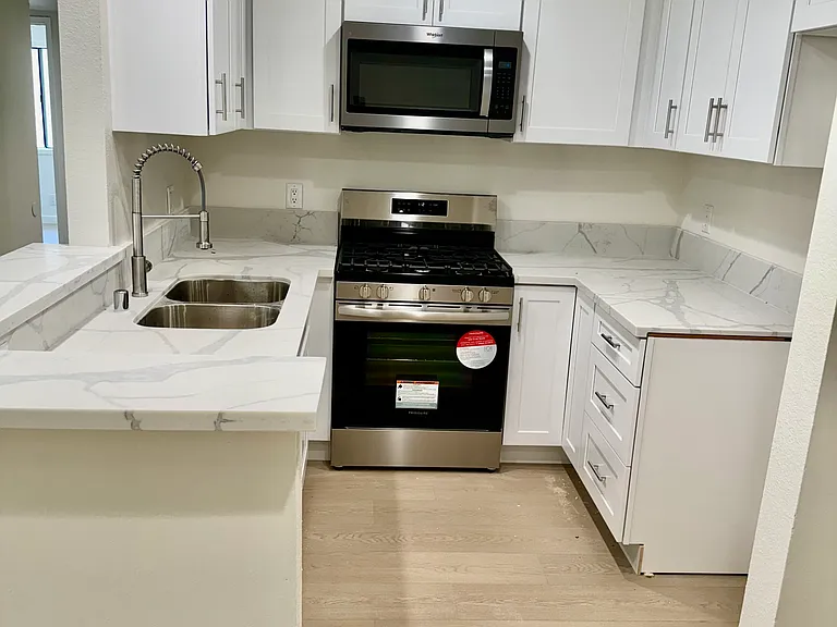 5259 Cartwright Ave #104 — Photo 5