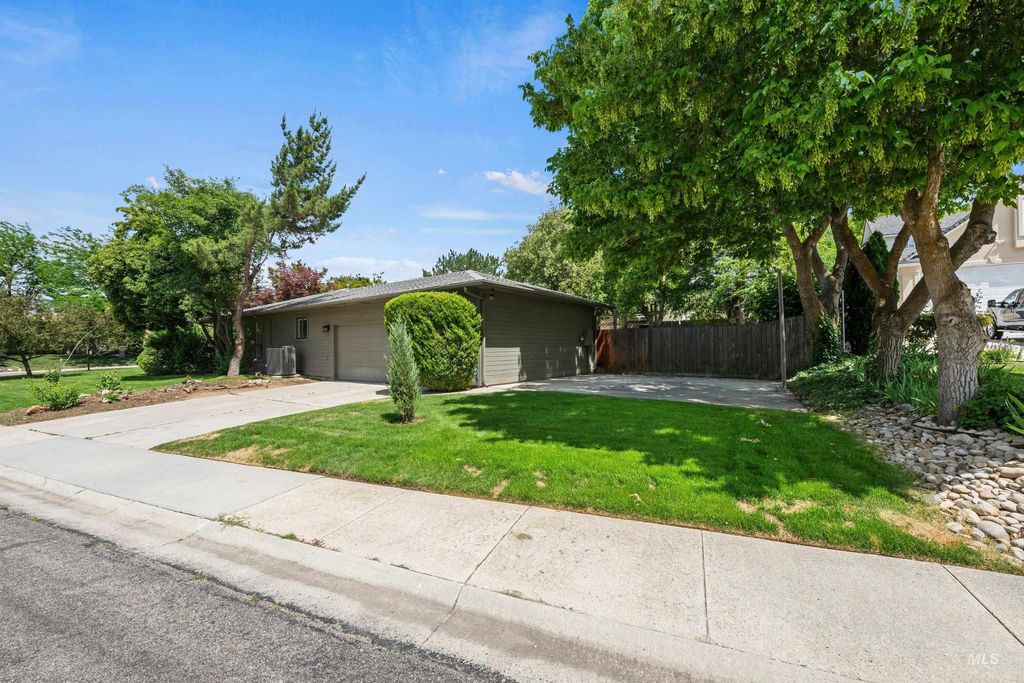 2333 E Table Rock Rd, Boise, ID - View 5