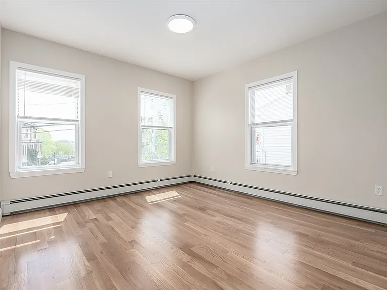 62 Temple St #2 — Photo 11