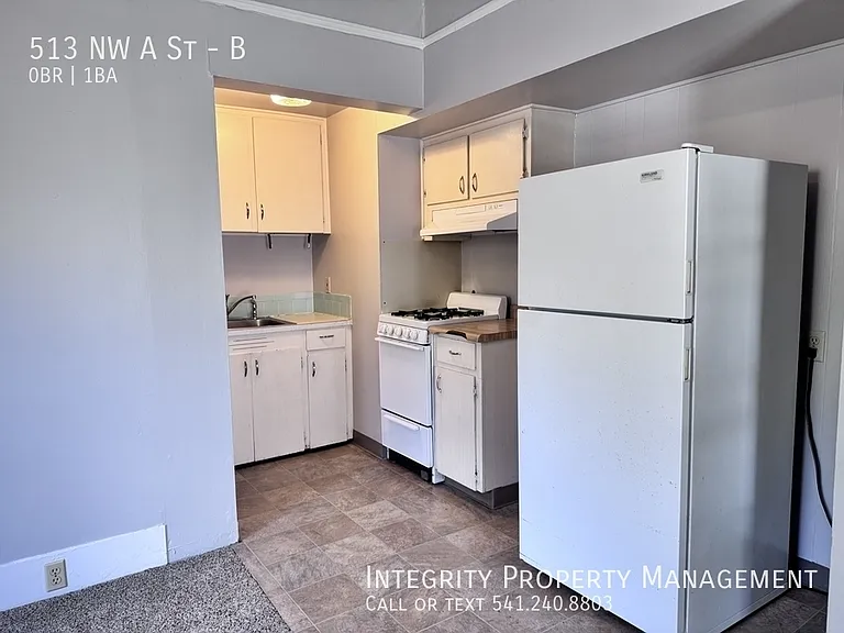 513 NW A St #B — Photo 5