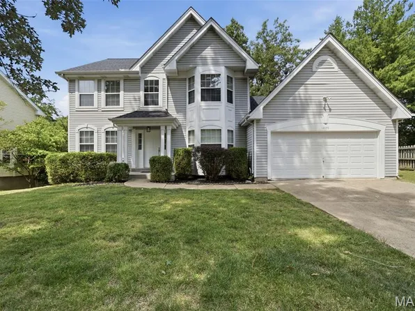 12179 Rule Place Ln, Maryland Heights, MO 63043