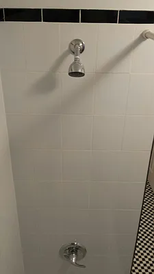 Rented by Mendy Realty Inc | media 18