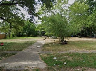 5830 Pershing St, Houston, TX 77033