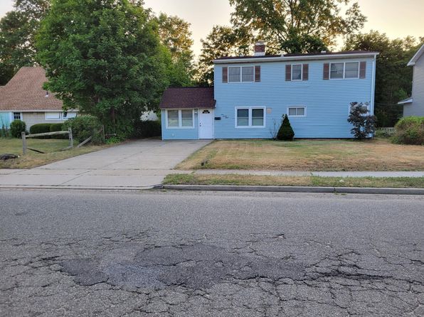 (undisclosed Address)