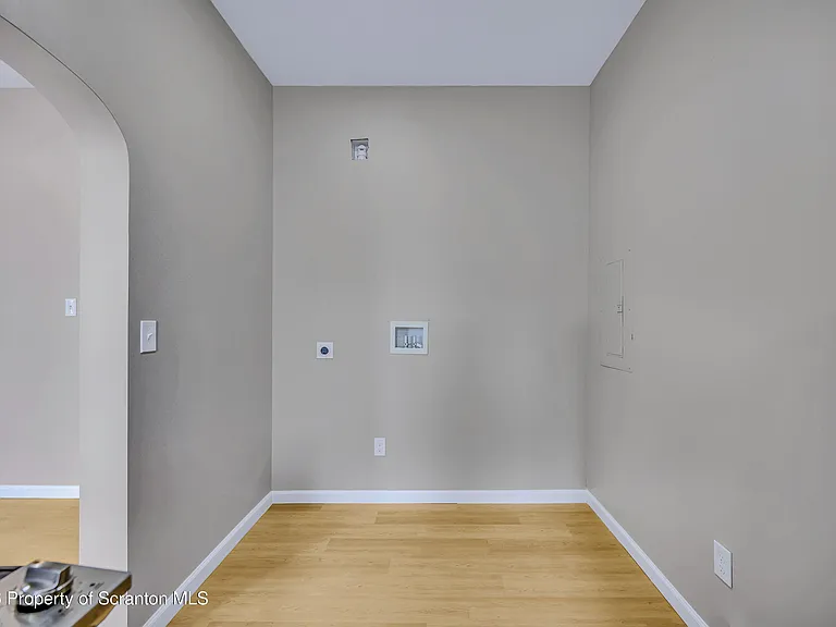 380 Scott St #4 — Photo 6