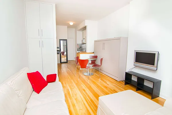 Rented by New York Residence | media 42